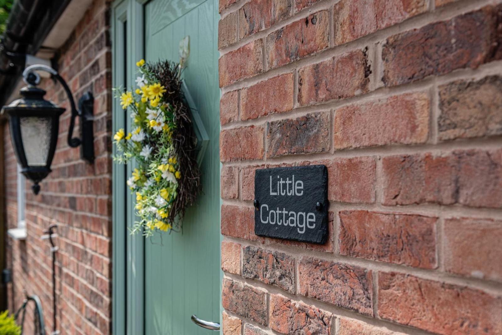 Quiet Self Contained Cottage Near Delamere Forest Cuddington  ภายนอก รูปภาพ
